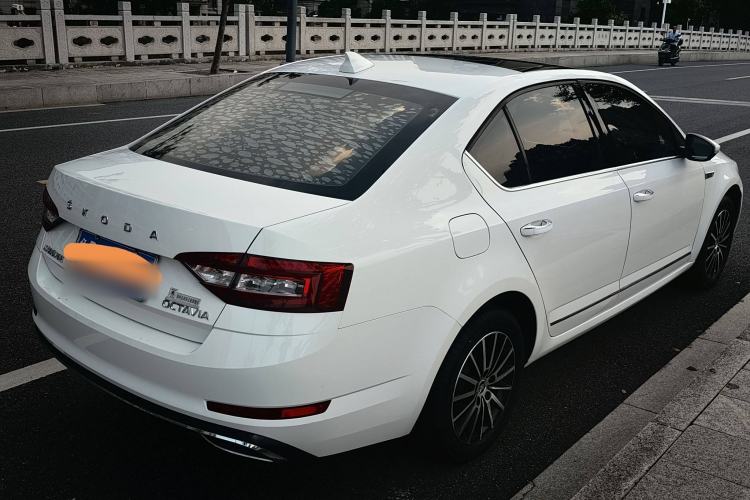 Used Skoda Octavia 2019 1.5L Automatic Smart Drive Luxury Edition China V Standard
