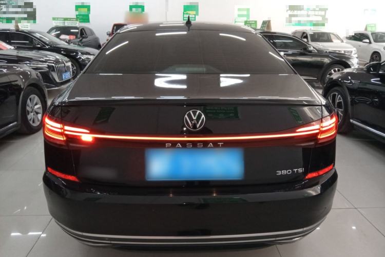 Used Volkswagen Passat 2024 330TSI Elite Edition
