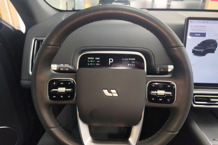 Used Li Auto L7 2023 Air model
