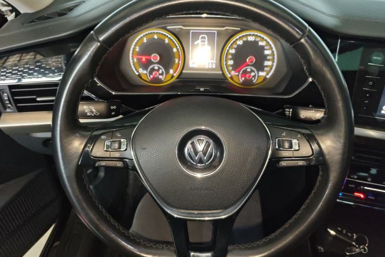 Used Volkswagen Passat 2020 330TSI Elite Edition China VI
