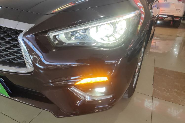Used Infiniti Q50L 2018 2.0T Enjoyment Version China V Standard

