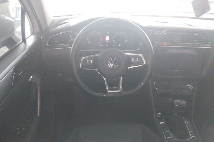 Used Volkswagen Tiguan L 2021 330TSI Automatic Two-Wheel Drive R-Line Enhanced Edition