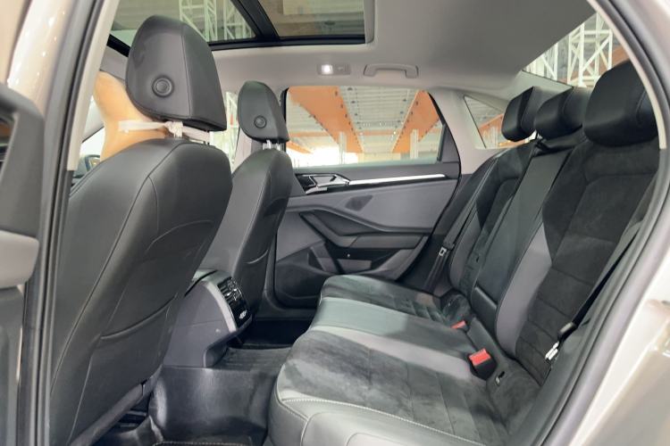 Used Volkswagen Sagitar 2021 280TSI DSG Luxury Smart Connectivity Edition
