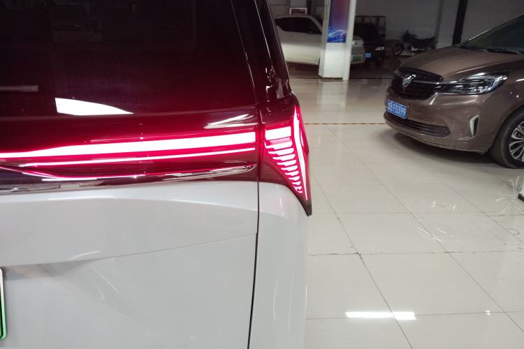 Used Buick GL8 New Energy 2024 Lu Zun Deluxe Edition 7-Seater