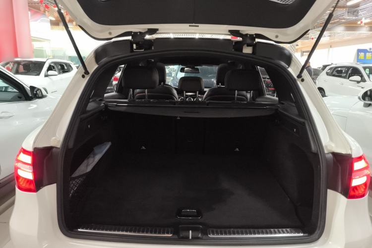 Used Mercedes-Benz GLC 2018 GLC 260 4MATIC Dynamic Edition
