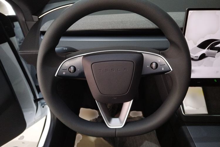 Used Tesla Model Y 2026 Rear-Drive Model