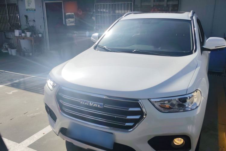 Used Haval H2 2018 Blue Label 1.5T Dual-Clutch Two-Wheel-Drive Prestige Model
