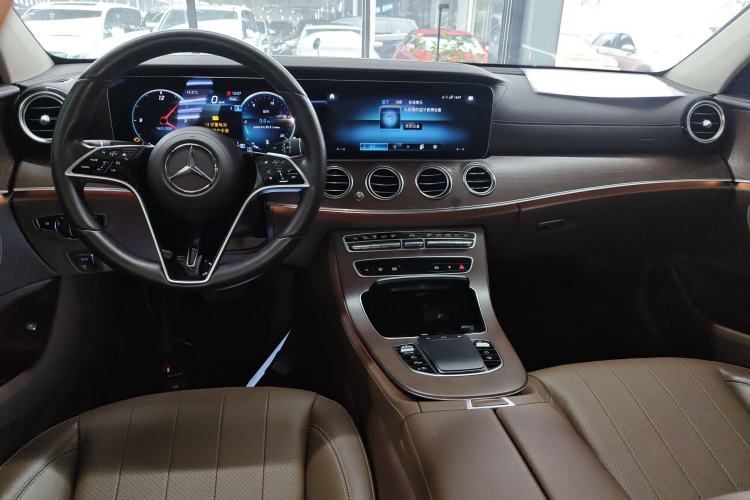 Used Mercedes-Benz E-Class 2023 Updated E 300 L Luxury Edition
