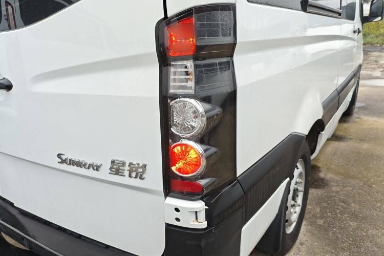 Used  Sunray 2023 2.0T 5-Series Express Version 6/7 Seats HFC4DB3-2E4
