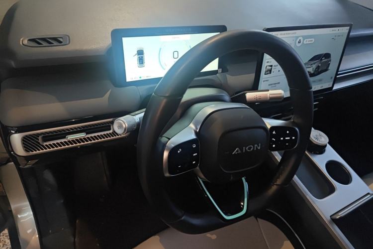 Used AION Y 2023 Plus 610 Enjoy Edition