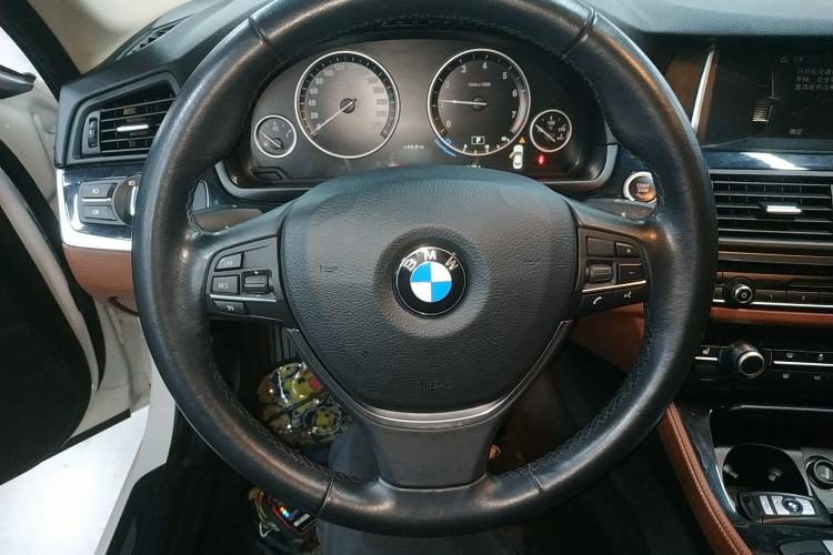 Used BMW 5 Series 2017 520Li Elegant Edition
