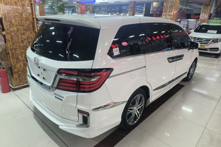 Used Honda Elysion 2019 2.0L Hybrid Luxury Edition
