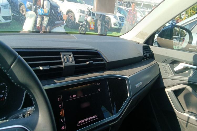 Used Audi Q3 2020 35 TFSI Ambition Dynamic Edition
