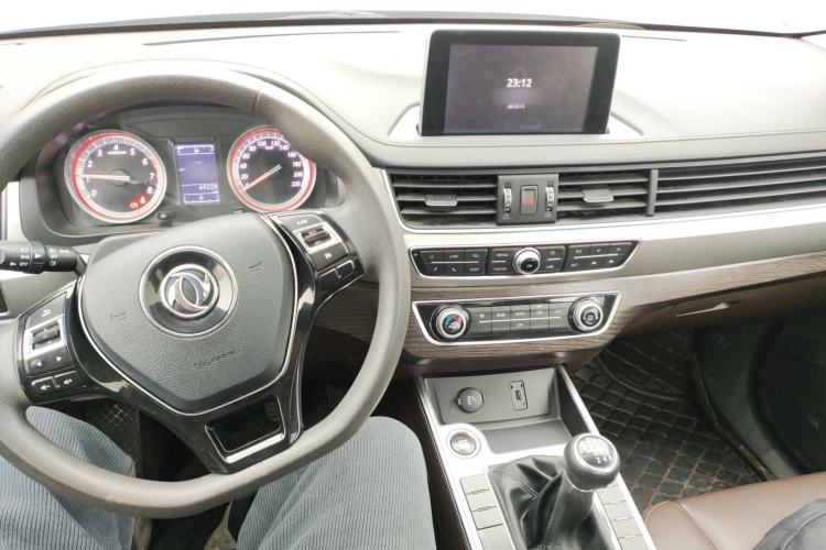 Used FORTHING Joyear X5 2017 Jingxiang Series 1.5T Manual Luxury Model