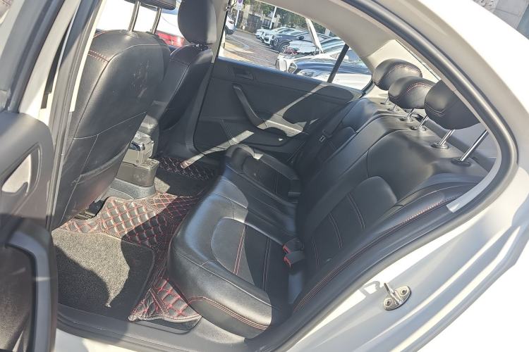 Used Volkswagen Santana 2016 1.4L Manual Fashion Edition
