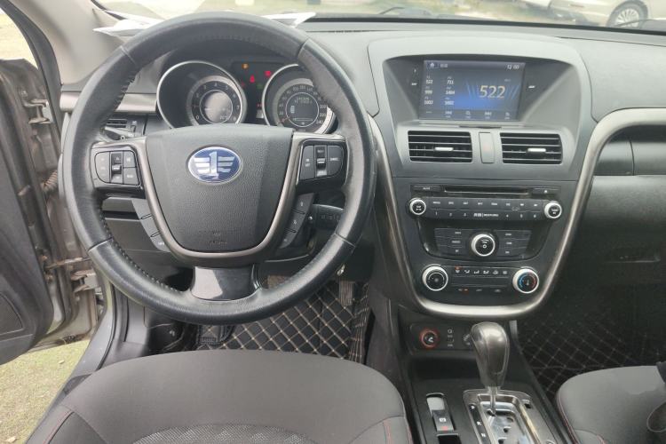 Used Bestune X80 2015 2.0L Automatic Comfort Anniversary Edition