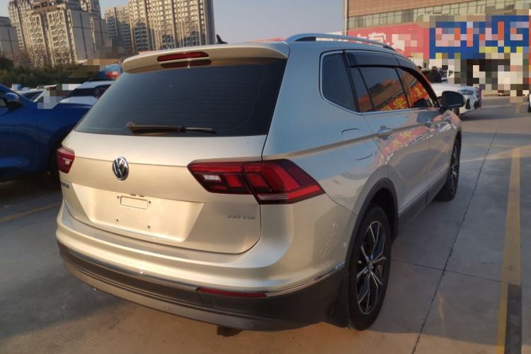 Used Volkswagen Tiguan L 2019 Revised 330TSI Automatic Two-Wheel Drive Smart & Luxury Edition China VI Standard
