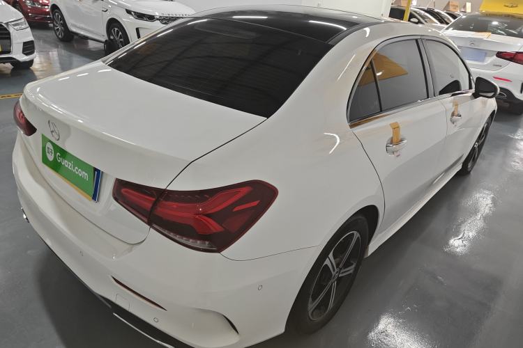 Used Mercedes-Benz A-Class 2022 Revised Version A 200 L Sport Sedan Fashionable Style
