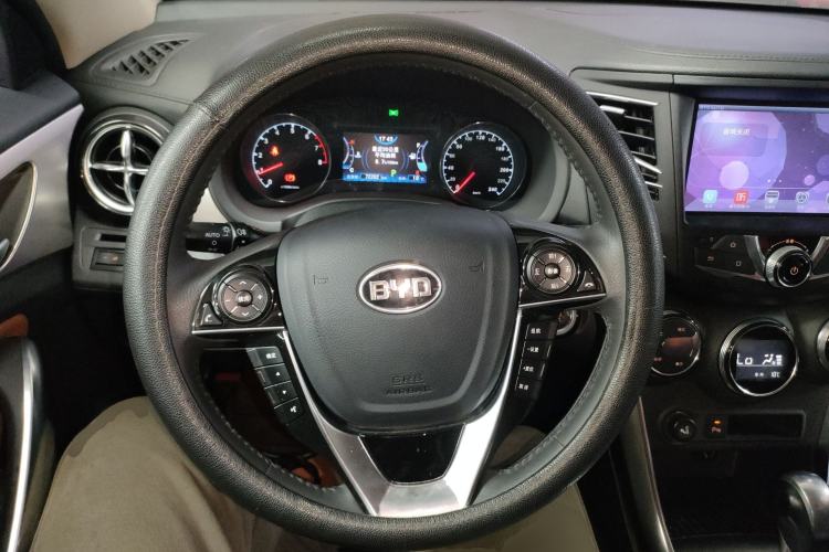 Used BYD Song 2016 2.0TID Automatic Luxury Edition