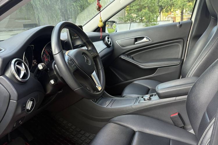 Used Mercedes-Benz GLA 2016 GLA 200 Fashion Model
