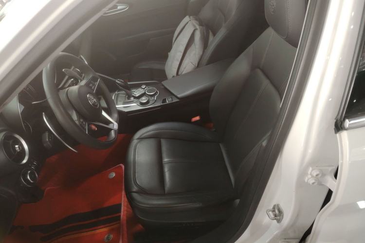 Used Alfa Romeo Giulia 2017 2.0T 280HP Luxury Edition