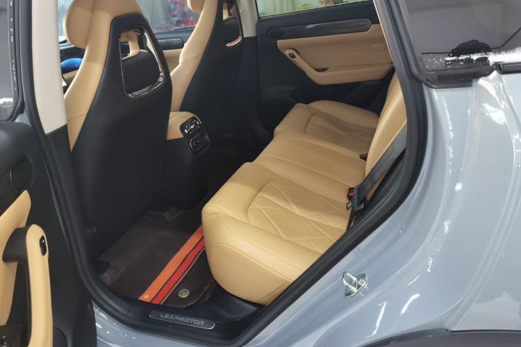 Used Leapmotor C11 2024 Range-Extended 300 Luxury Edition
