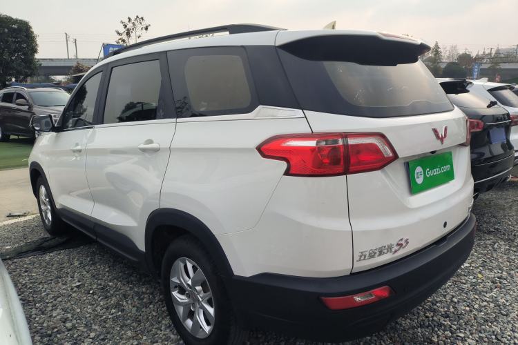 Used Wuling Hongguang S3 2018 1.5L Manual Comfort Model China V Standard