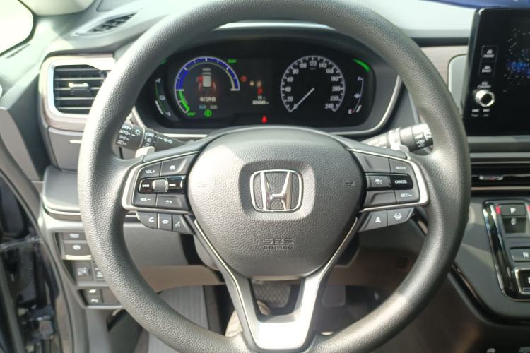 Used Honda Odyssey 2024 2.0L eHEV Sharp & Smart Edition
