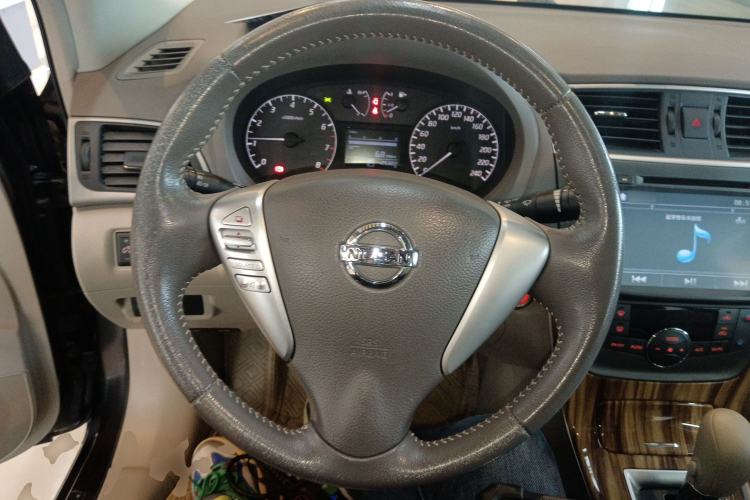 Used Nissan Sylphy 2014 1.6XV CVT Deluxe Edition