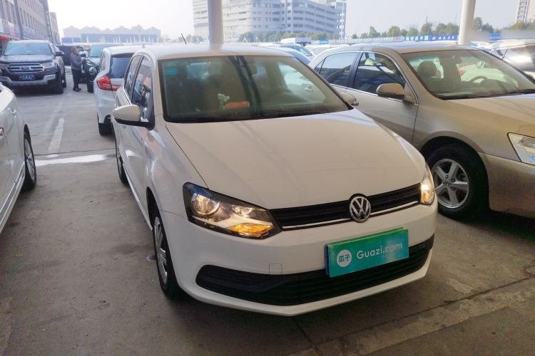 Used Volkswagen Polo 2016 1.4L Manual Fashion Model