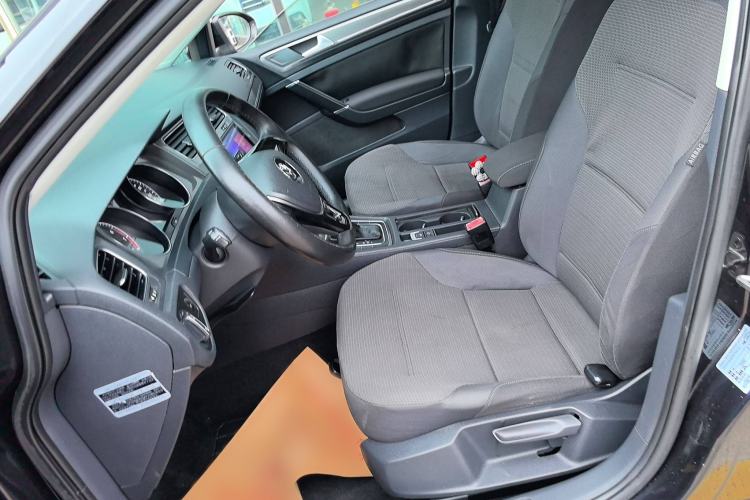 Used Volkswagen Golf 2015 1.6L Automatic Comfort Model
