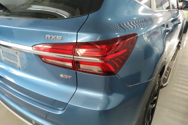 Used Roewe RX5 2016 20T Two-Wheel Drive Automatic Internet Smart Edition
