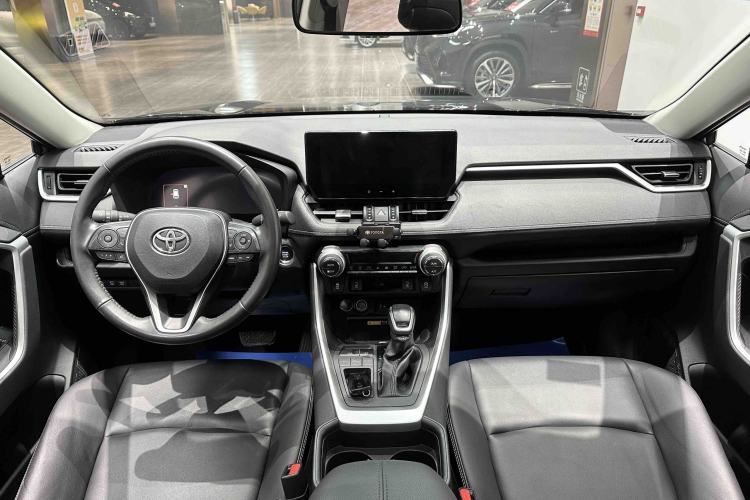 Used Toyota RAV4 2023 2.0L CVT Two-Wheel Drive Fashion Plus Edition
