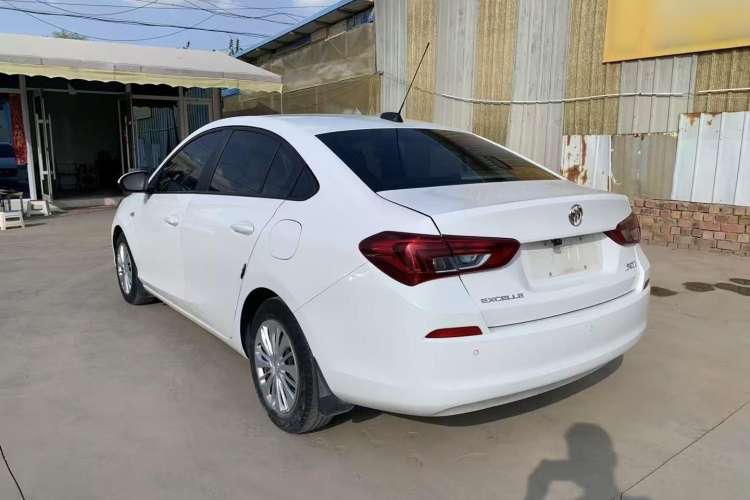 Used Buick Excelle 2018 15N Manual Elite Version
