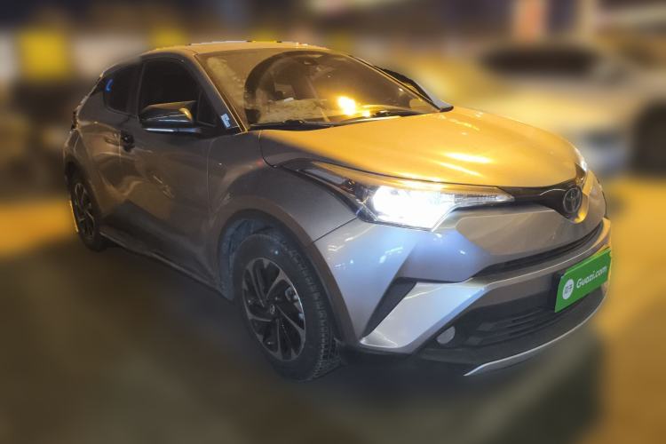 Used Toyota IZOA 2018 2.0L Yichi Version China VI Standard