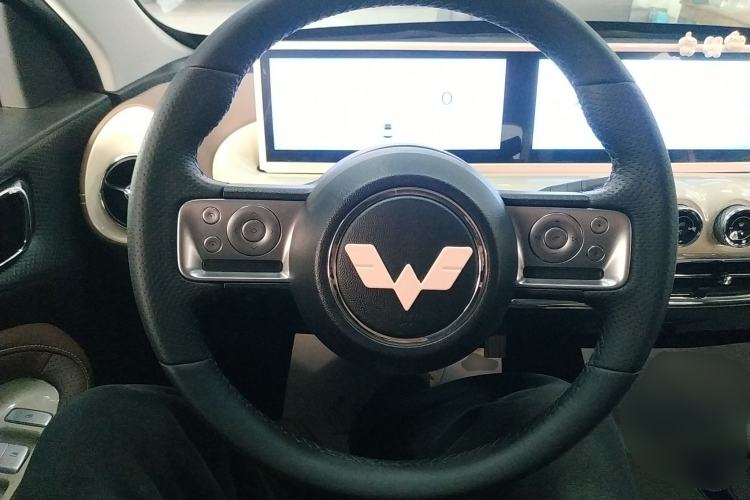 Used Wuling Bingo 2023 333 km Lingxi Connected+ Version
