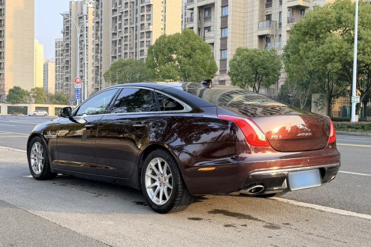 Used Jaguar XJ 2016 XJL 2.0T Two-Wheel-Drive Elegant Business Edition
