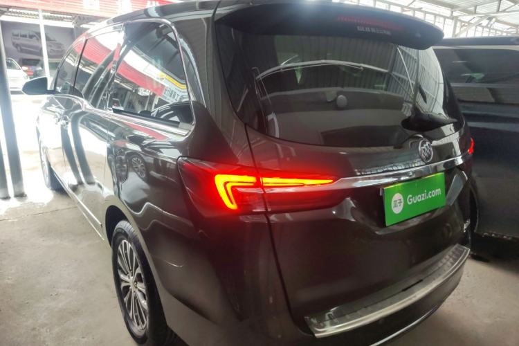 Used Buick GL8 2021 Land Cruiser Executive Class 652T Luxury Model
