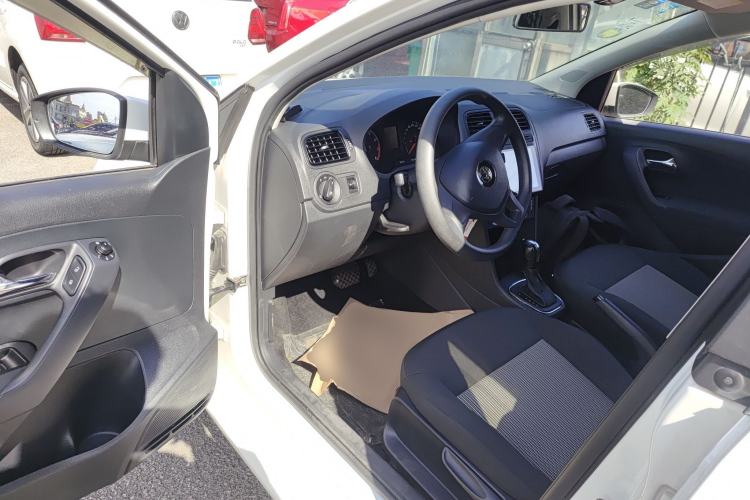 Used Volkswagen Polo 2016 1.4L Automatic Trendy Model
