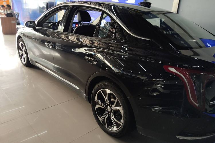 Used Hongqi E-QM5 2023 Revised Version Basic Travel Edition