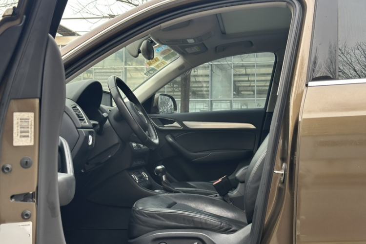 Used Audi Q3 2015 35 TFSI quattro Technology Edition
