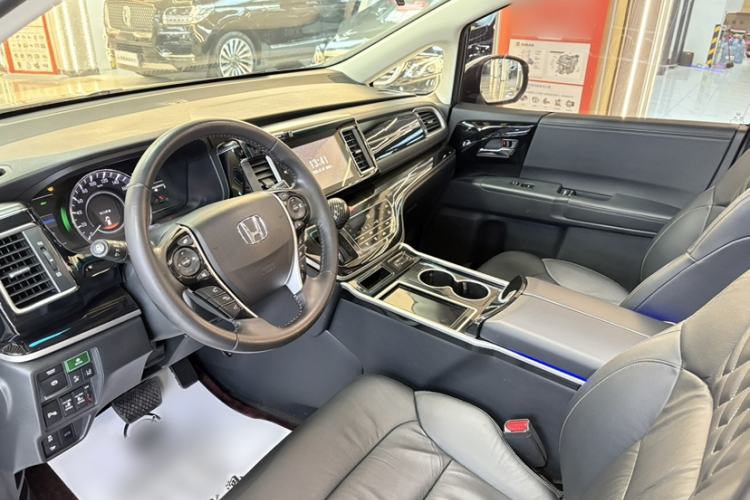 Used Honda Elysion 2019 2.0L Hybrid Luxury Edition
