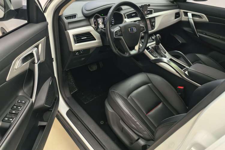 Used Geely Auto Emgrand X7 Sport 2018 1.8TD Automatic Two-Wheel Drive Zhiya Model