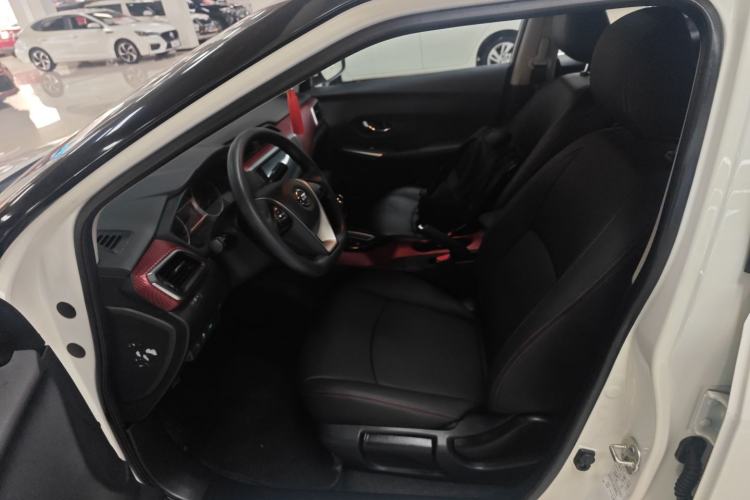 Used Nissan Lannia 2019 1.6L CVT Smart Connect Smart Cool Version China VI Standard
