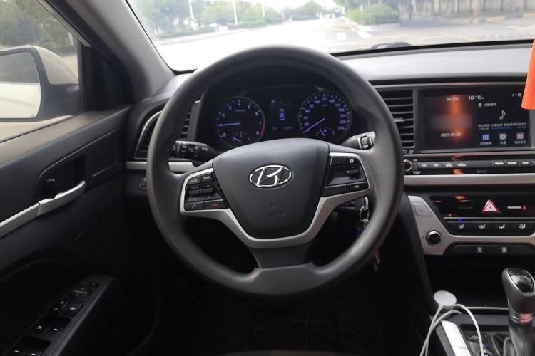 Used Hyundai Elantra 2016 1.6L Automatic ZhiXuan – Elite Version
