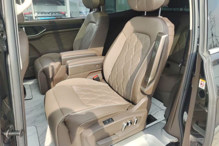 Used Volkswagen Viloran 2023 380TSI Prestige Edition