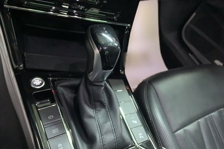 Used Volkswagen Passat 2023 Restyled 330TSI Starry Luxury Edition
