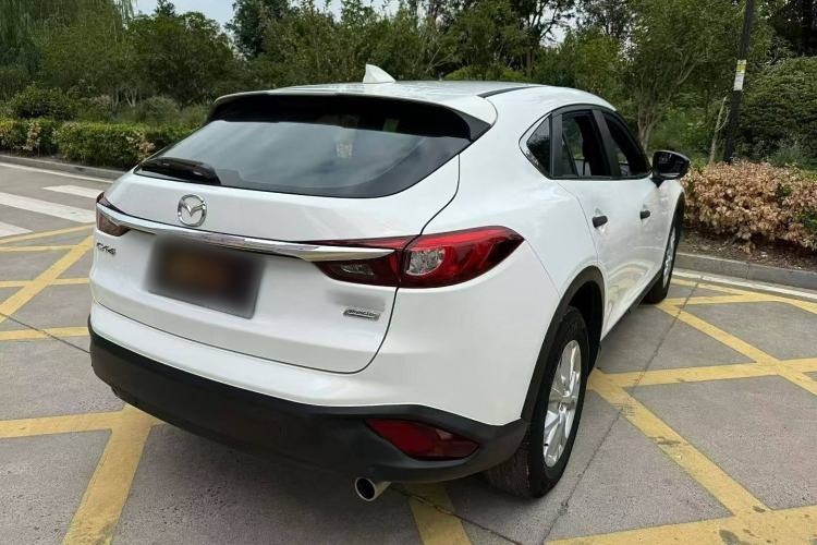 Used Mazda CX-4 2018 2.0L Automatic Two-Wheel Drive Blue Sky Dynamic Version China VI Standard
