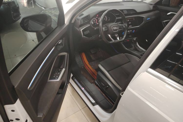 Used Audi Q3 2019 40 TFSI quattro Fashion Dynamic Model