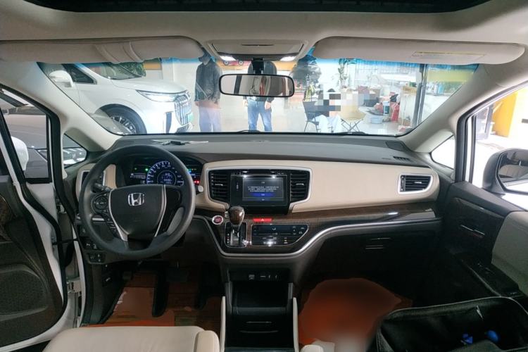 Used Honda Odyssey 2015 Revised 2.4L Luxury Edition
